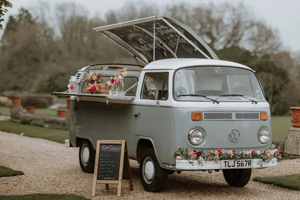 Buttercup Bus – Campervan Icecream